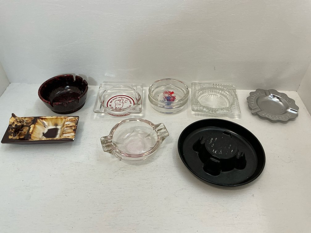 Assorted vintage glass, ceramic & metal ashtrays