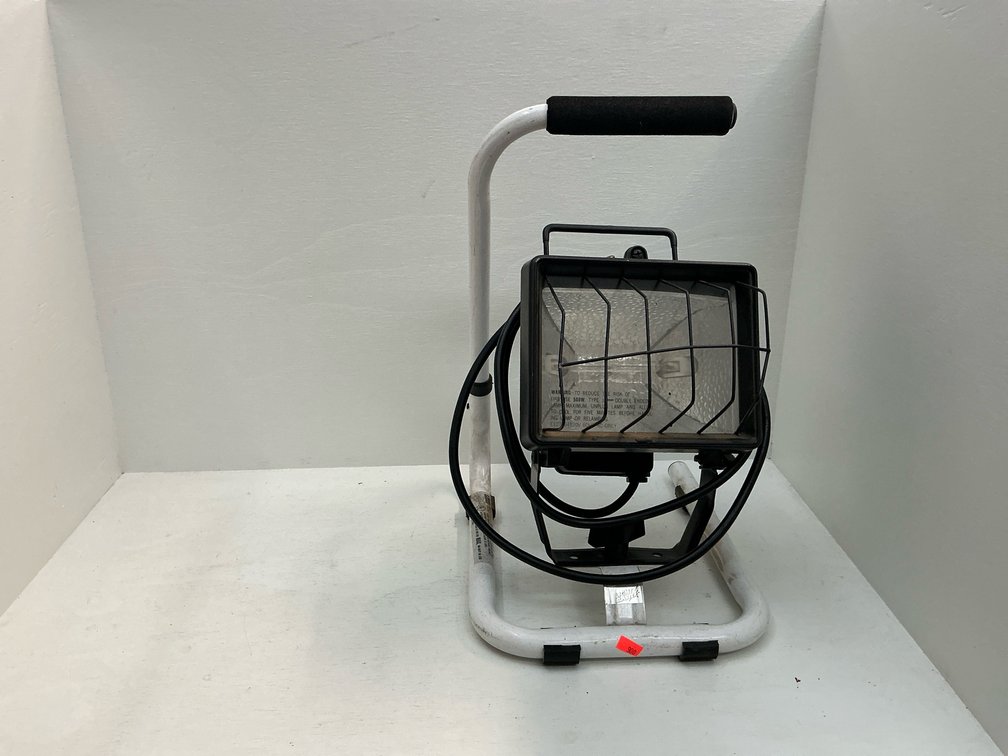 Portable 500W halogen work light with stand