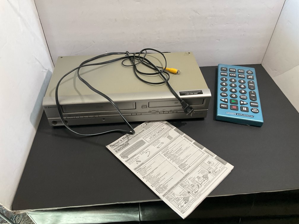 Emerson DVD & VCR combo player with remote