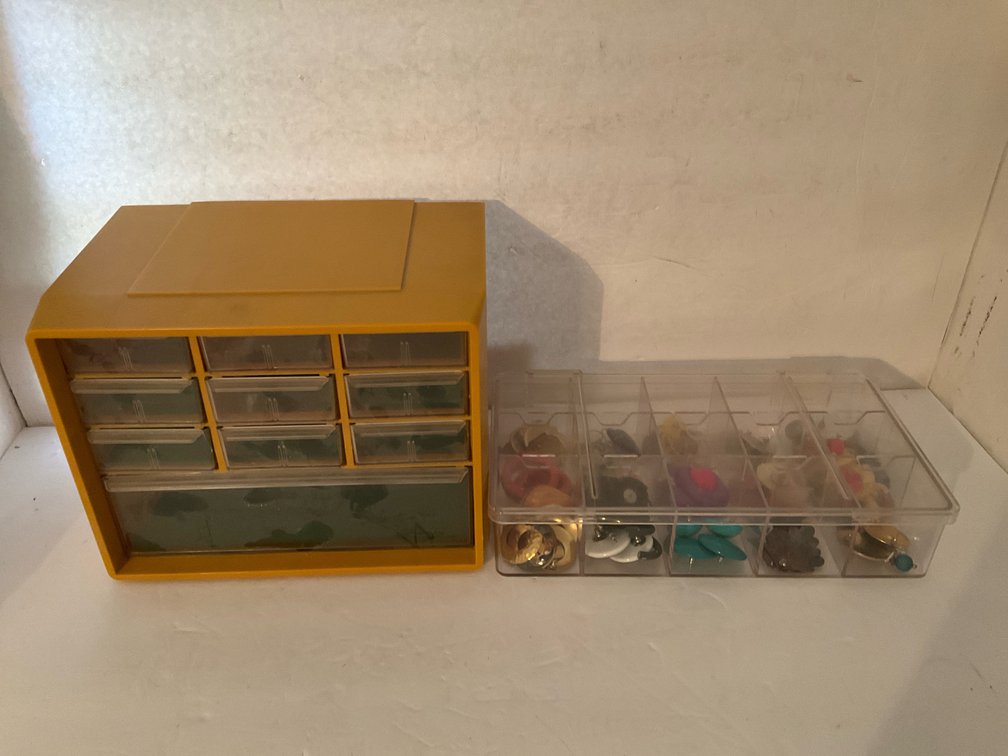 Plastic storage cabinet & organizer with costume earrings