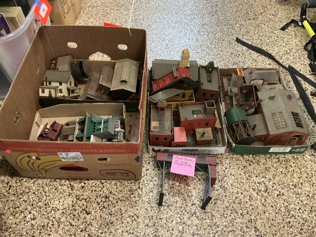 Assorted HO scale model train buildings & structures