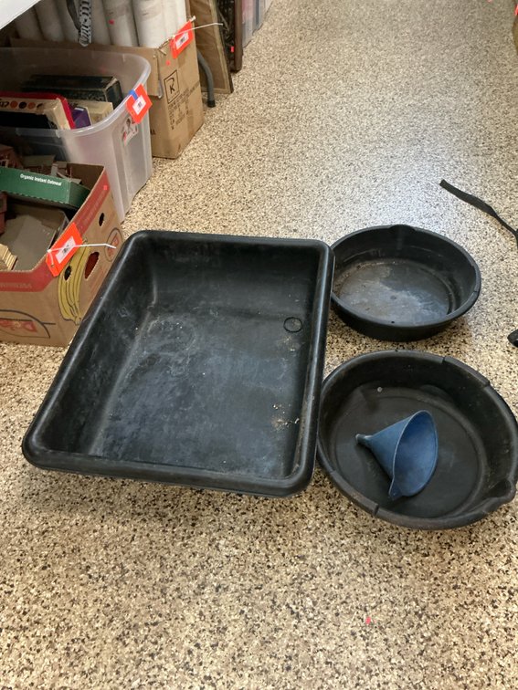 Plastic utility tub, 2 drain pans & funnel