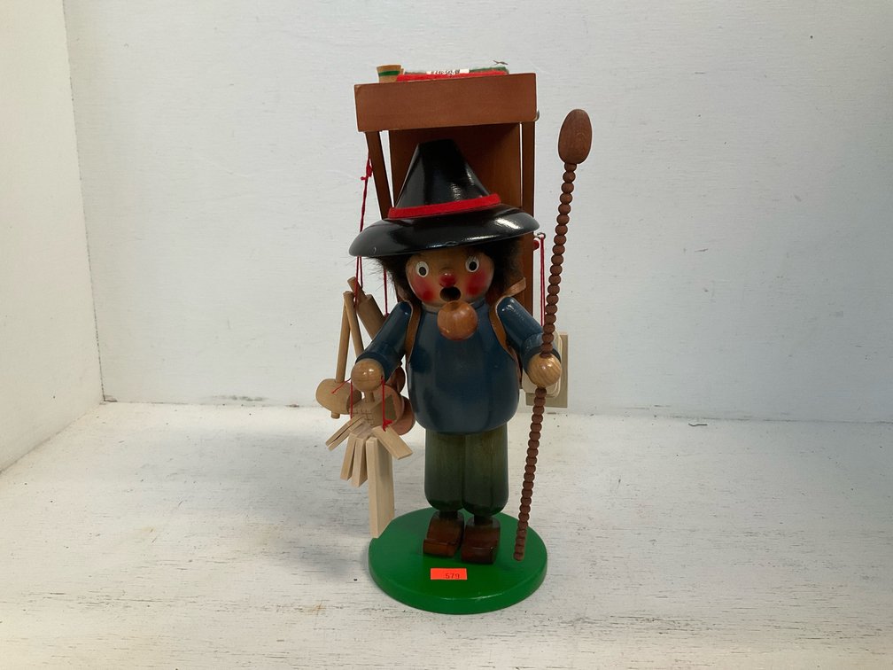 Steinbach wooden peddler incense smoker figurine