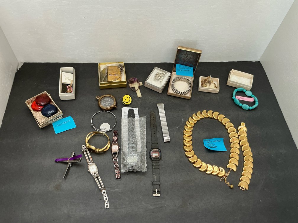 Assorted costume jewelry, wristwatches & novelties