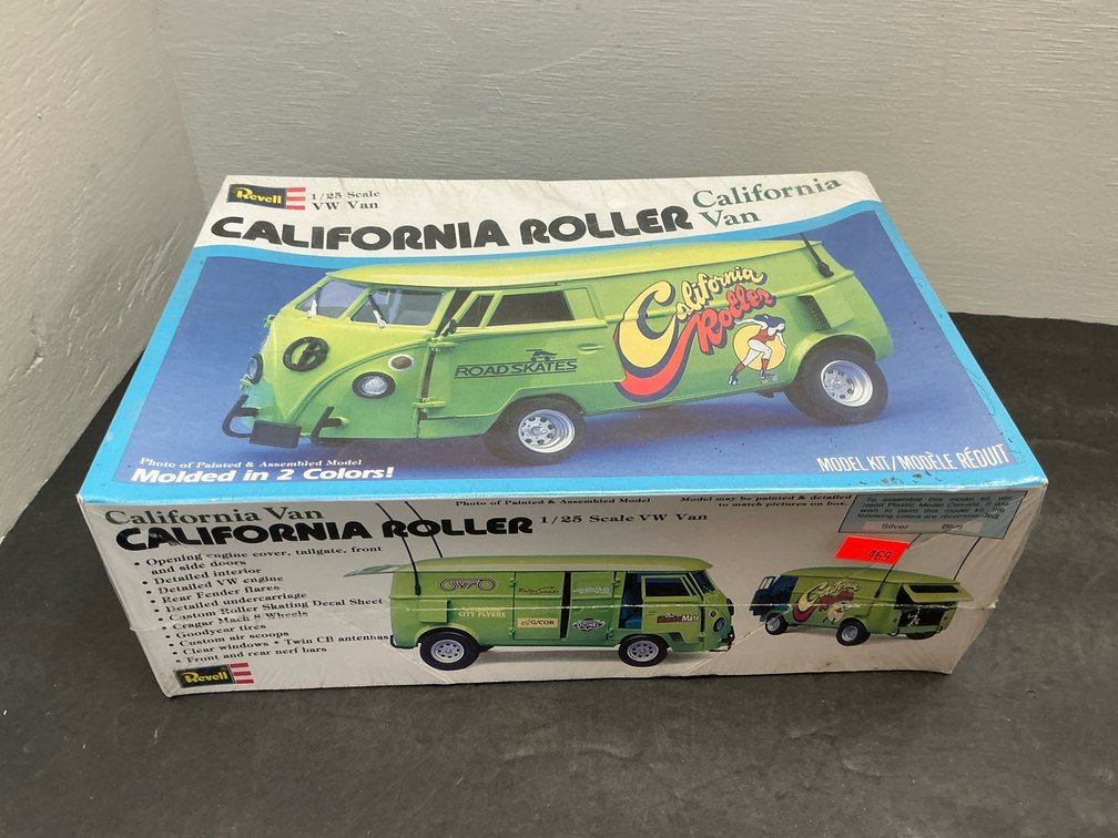 Revell California Roller 1/25 scale VW van model kit