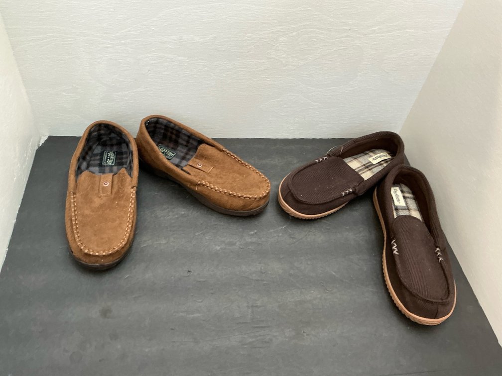 2 pairs of men's moccasin slippers