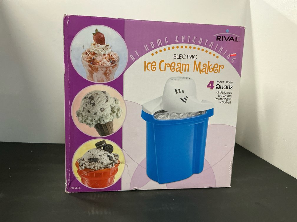Rival 4-quart electric ice cream maker