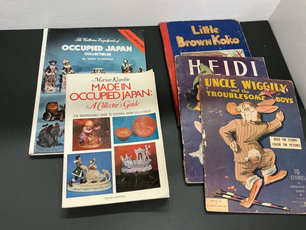 Occupied Japan reference guides & children's books