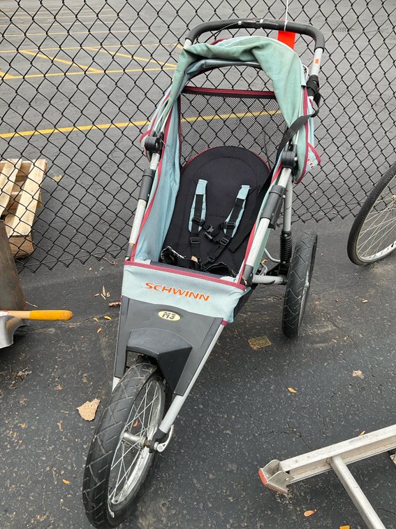 Schwinn M3 jogging stroller with canopy