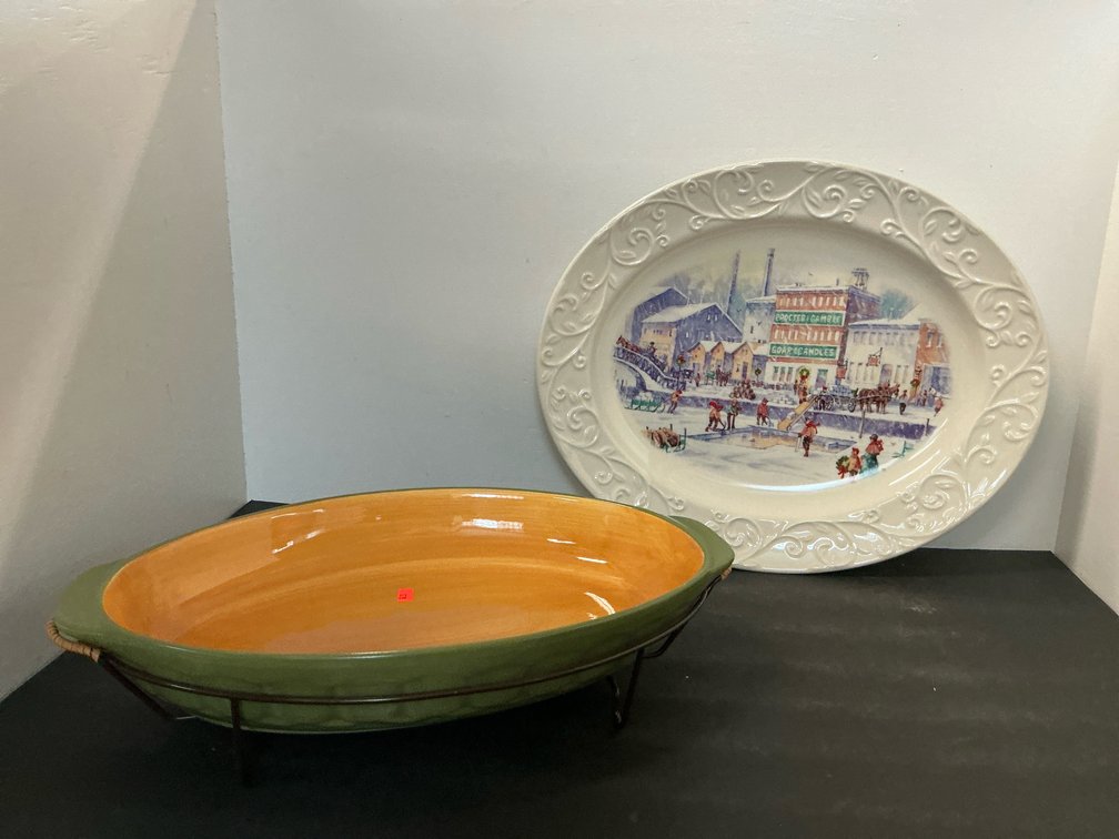 Ceramic serving dish with wire caddy & oval platter