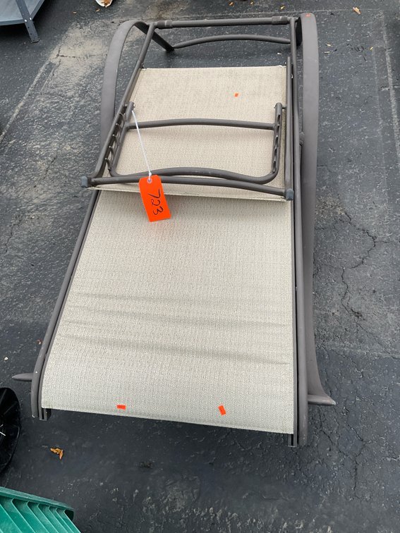 Outdoor adjustable sling chaise lounge chair