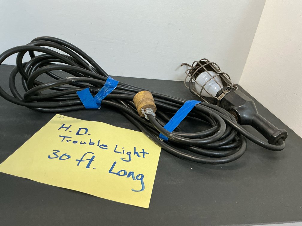 Heavy-duty trouble light with 30 ft. cord