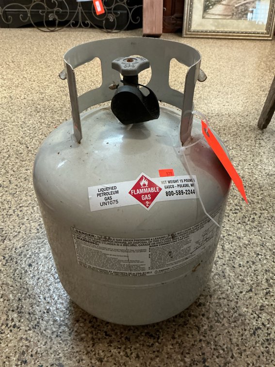 Grand Hall 15 lb propane tank with OPD valve