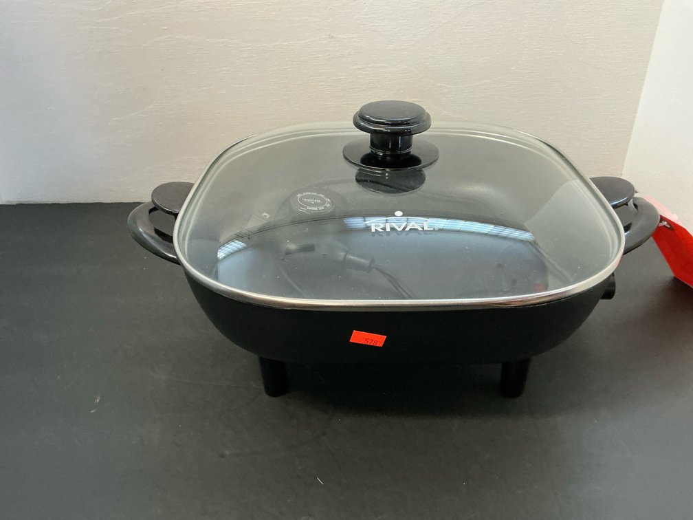 Rival electric skillet with glass lid & probe