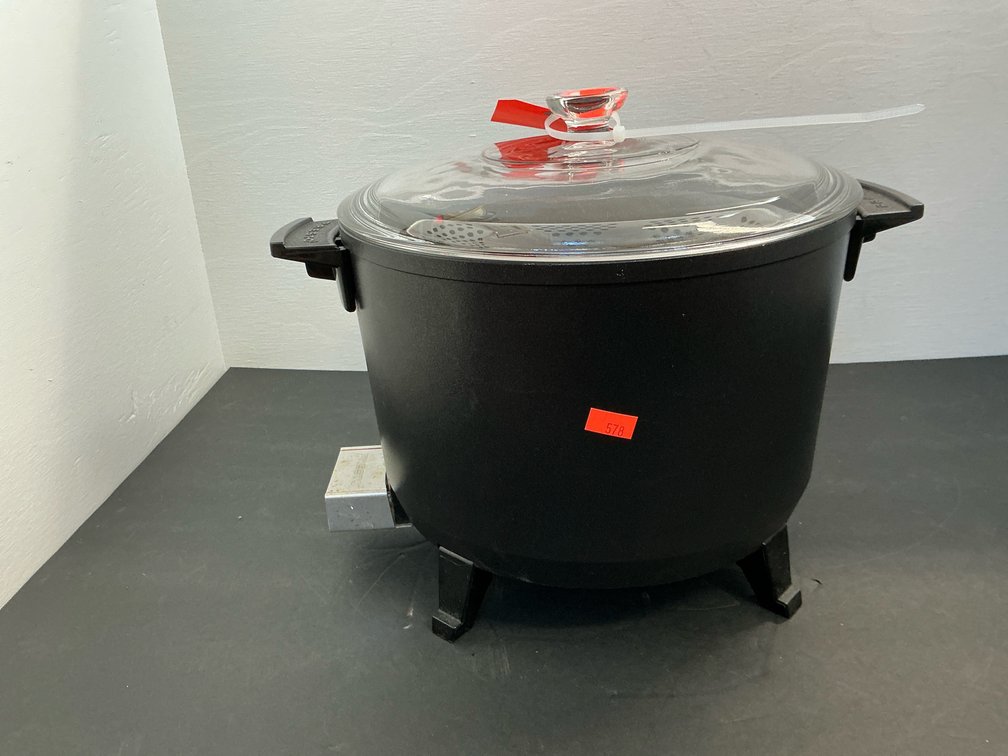 Presto electric multi-cooker with glass lid & basket