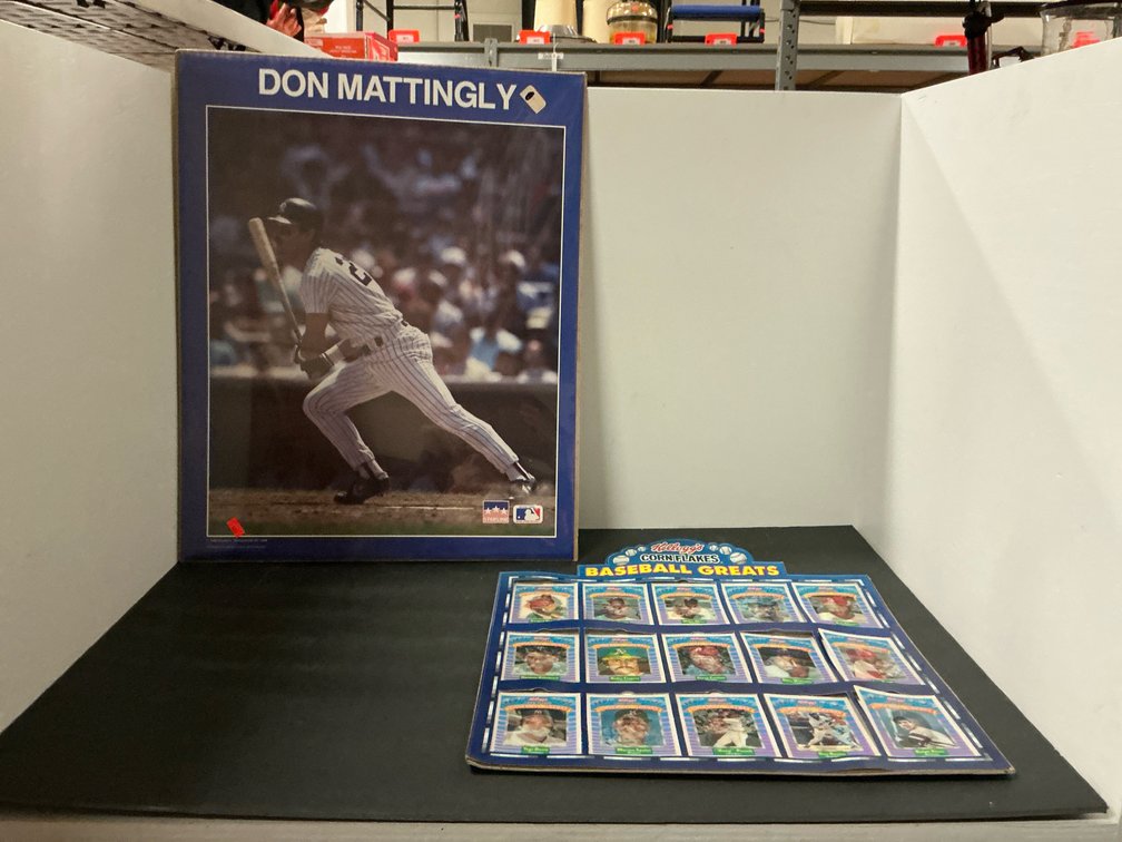 Don Mattingly poster & Kellogg's Baseball Greats card display