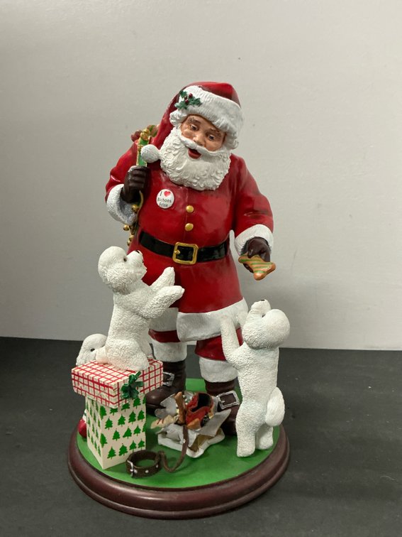 Danbury Mint Santa's Little Bichons figurine 10” tall