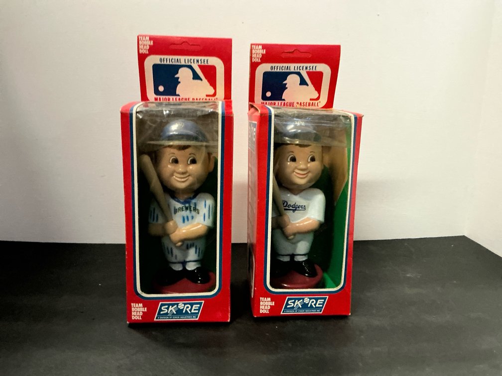 Pair of Skore MLB Brewers & Dodgers bobble head dolls