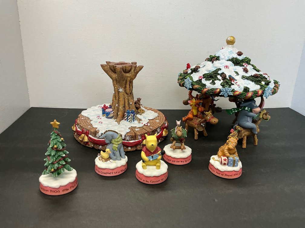 Danbury Mint Winnie the Pooh Christmas carousel & figurines