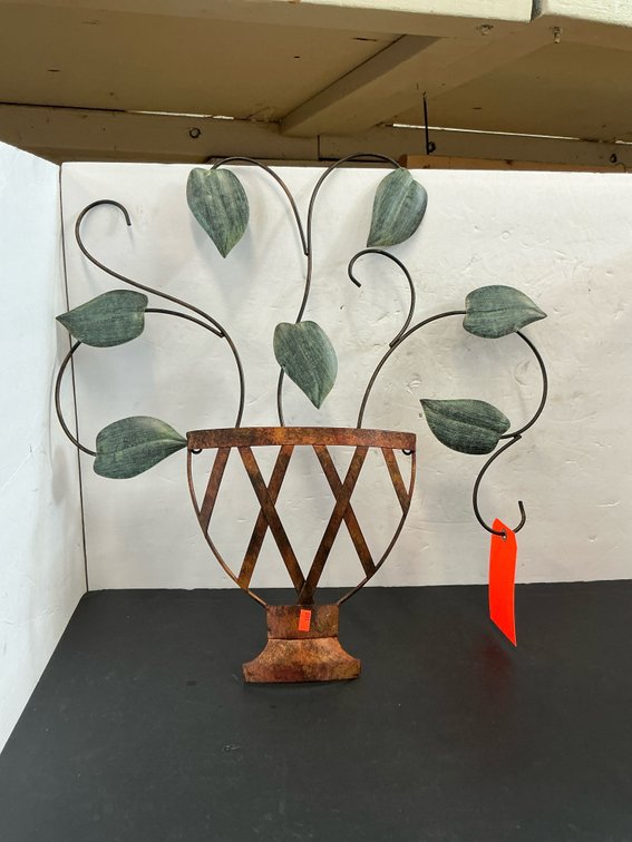 Metal lattice urn and vine wall hanging 22” tall