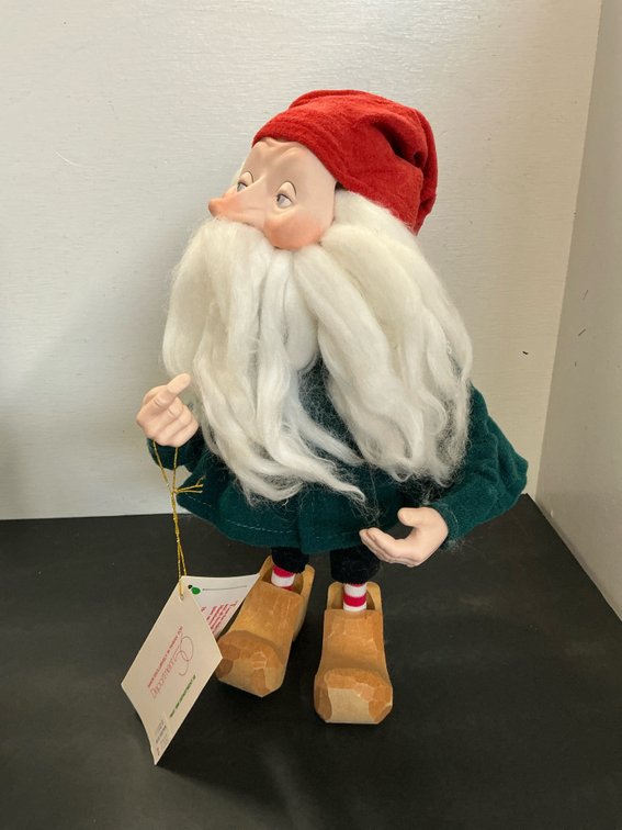 Department 56 Mistleberry The Elf figurine with box