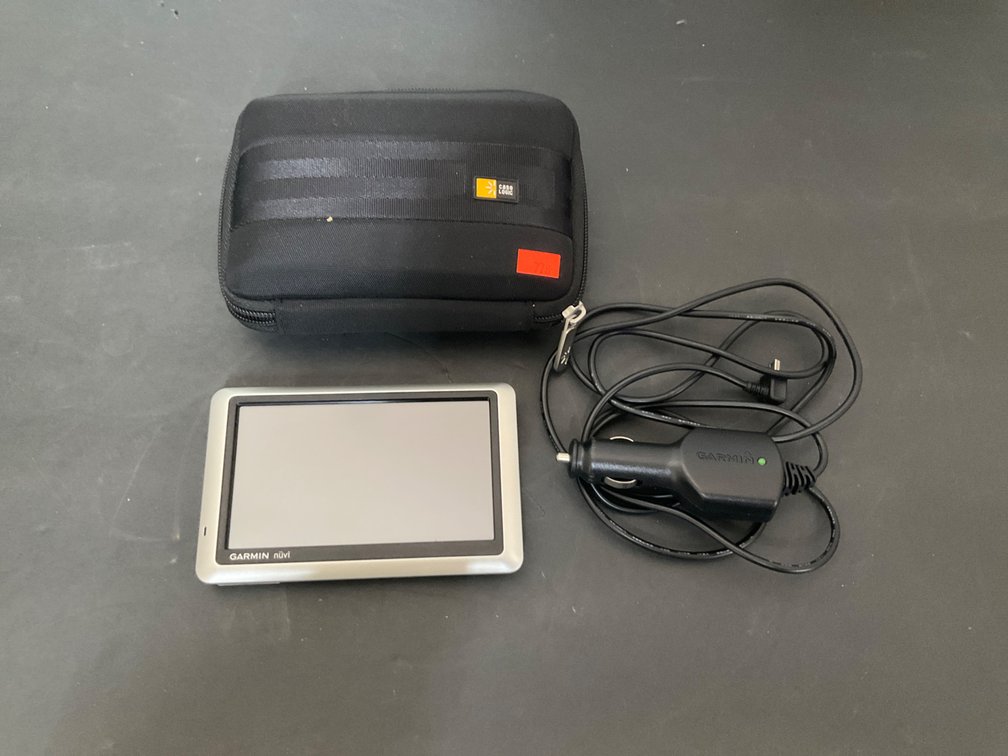 Garmin nüvi GPS navigator with Case Logic case