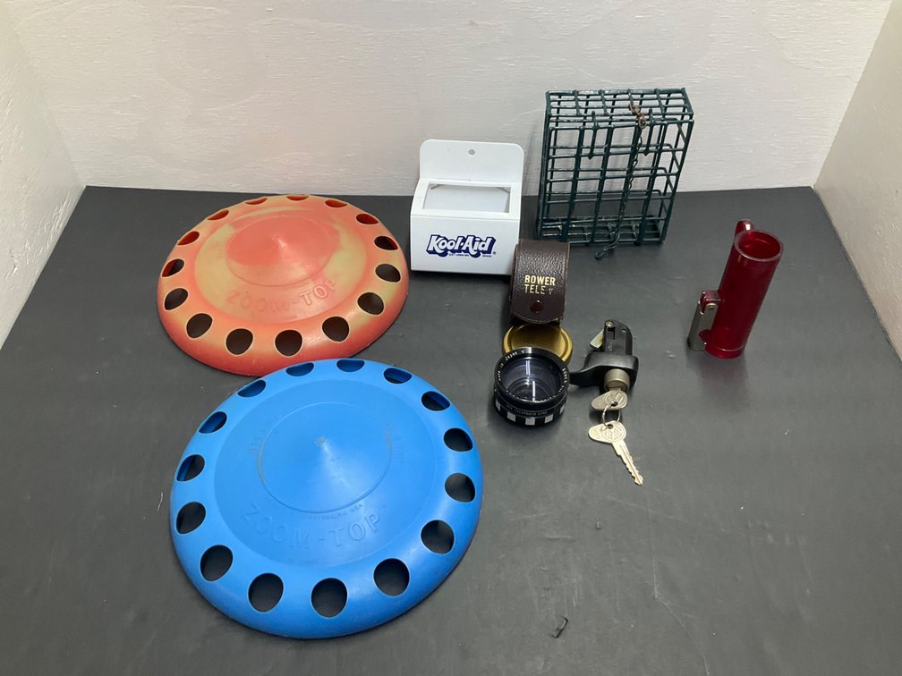 Camera lens, lock with keys & assorted small items
