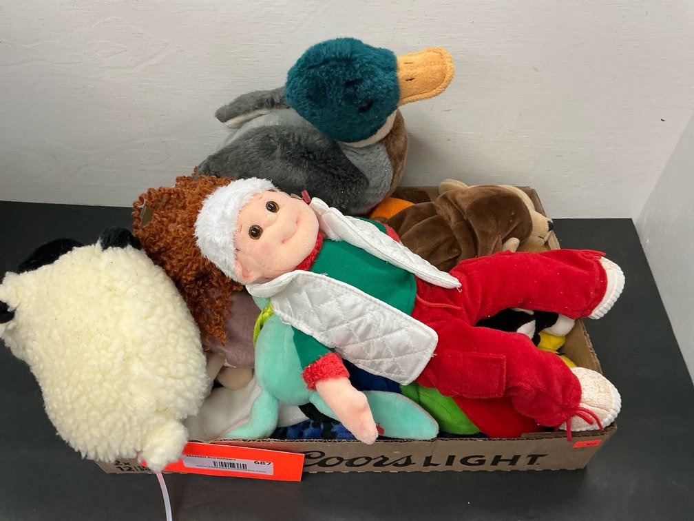 Grouping of Ty plush animals & doll