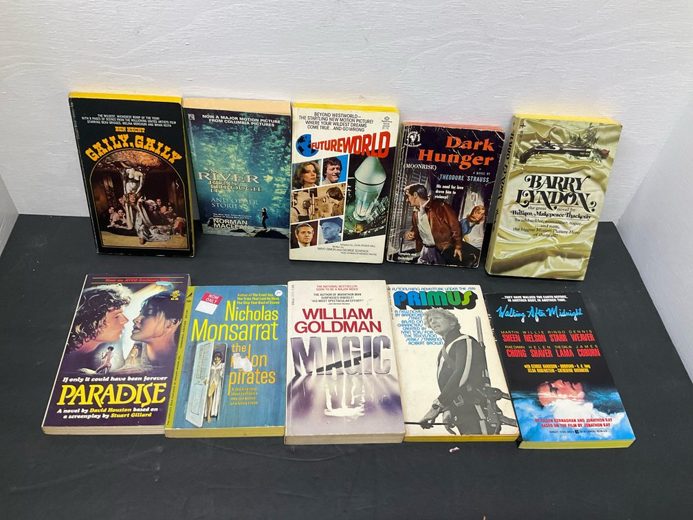 Grouping of assorted paperback books