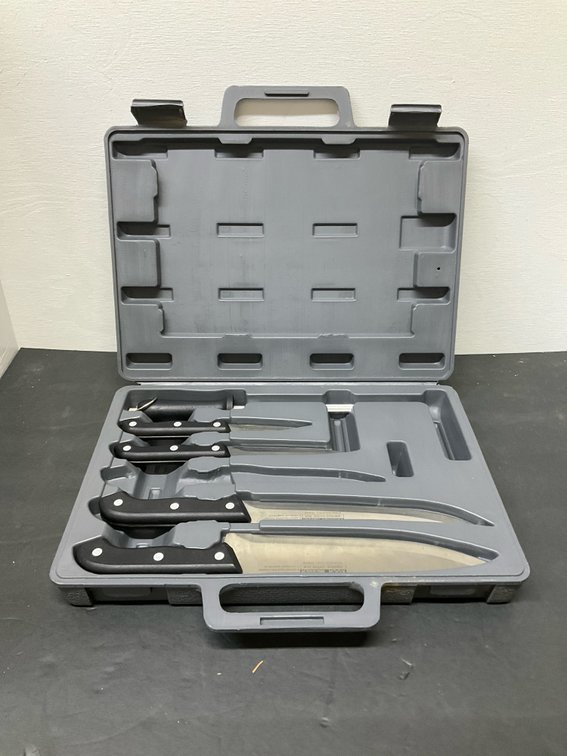 5-piece Avon stainless steel cutlery set with case