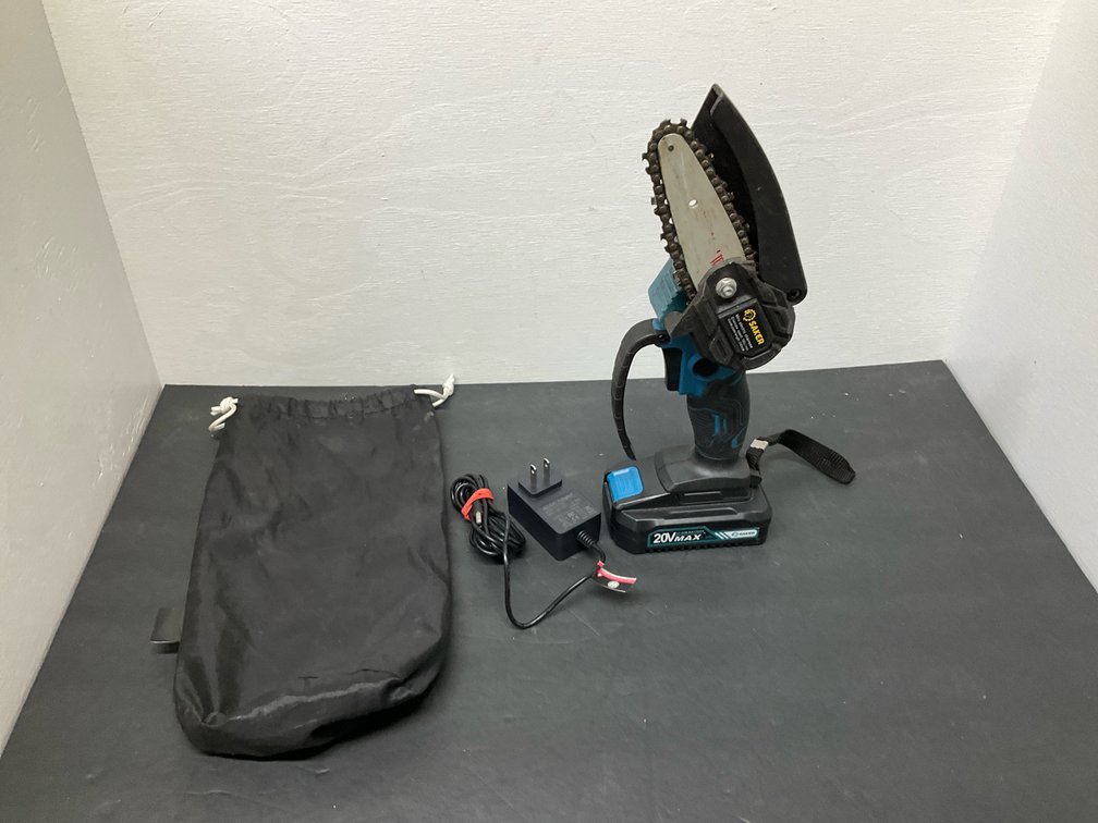 Saker 20V cordless mini chainsaw with battery & charger