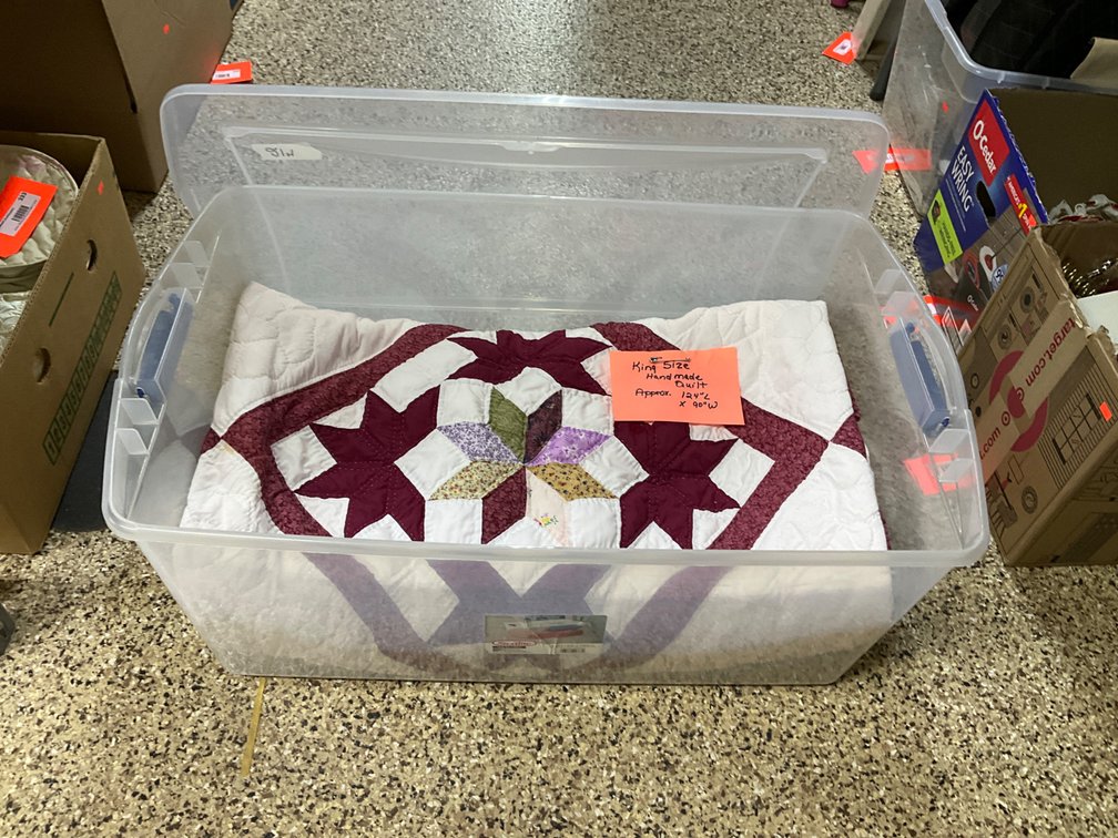 Handmade king size star patchwork quilt with tote