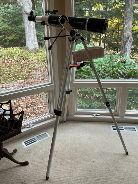Celestron Omni AZ 102 refractor telescope with tripod - Den Main Level
