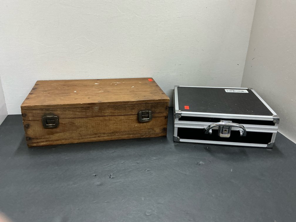 Wooden storage box & aluminum-frame hard case