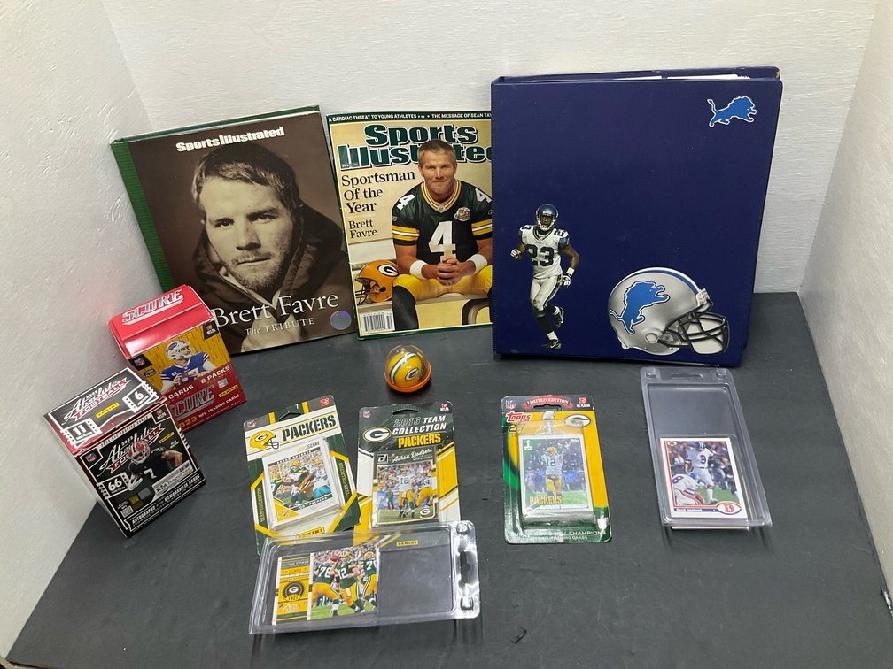NFL trading cards, binder & Brett Favre memorabilia