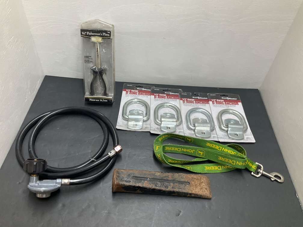Grouping of hardware & tools with splitting wedge & hose