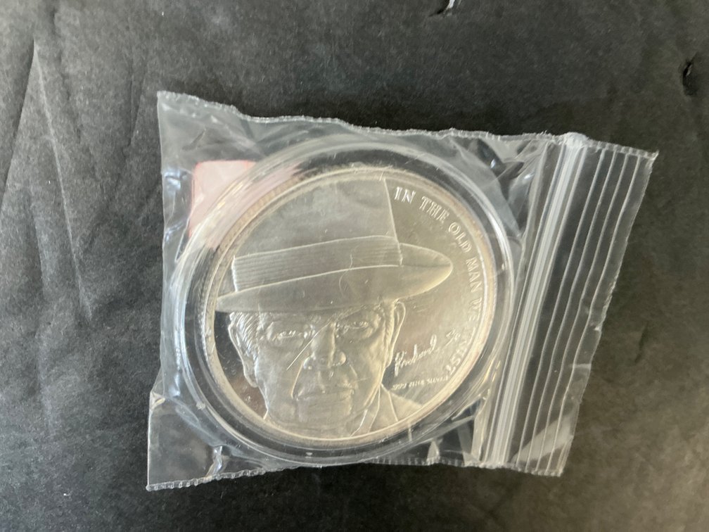 Gold and Silver Pawn Shop 1 oz .999 silver round