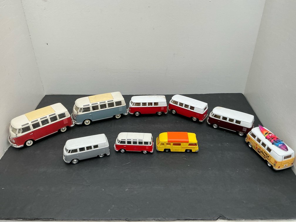Grouping of Volkswagen toy model buses