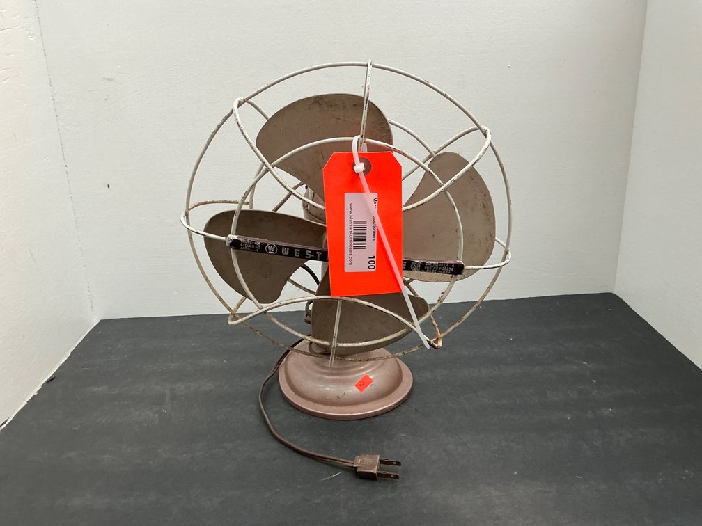 Westinghouse 4-blade electric desk fan