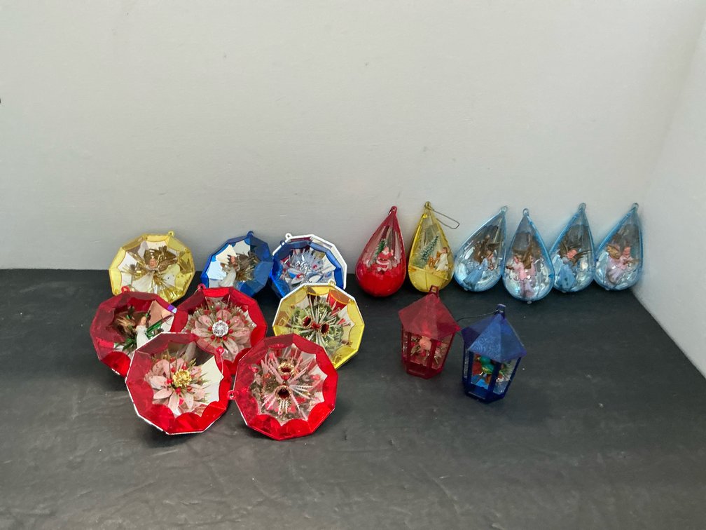 Plastic diorama Christmas ornaments