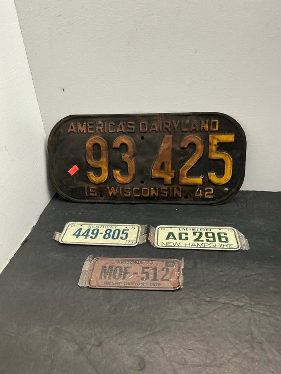 1942 Wisconsin license plate & 3 miniature license plates