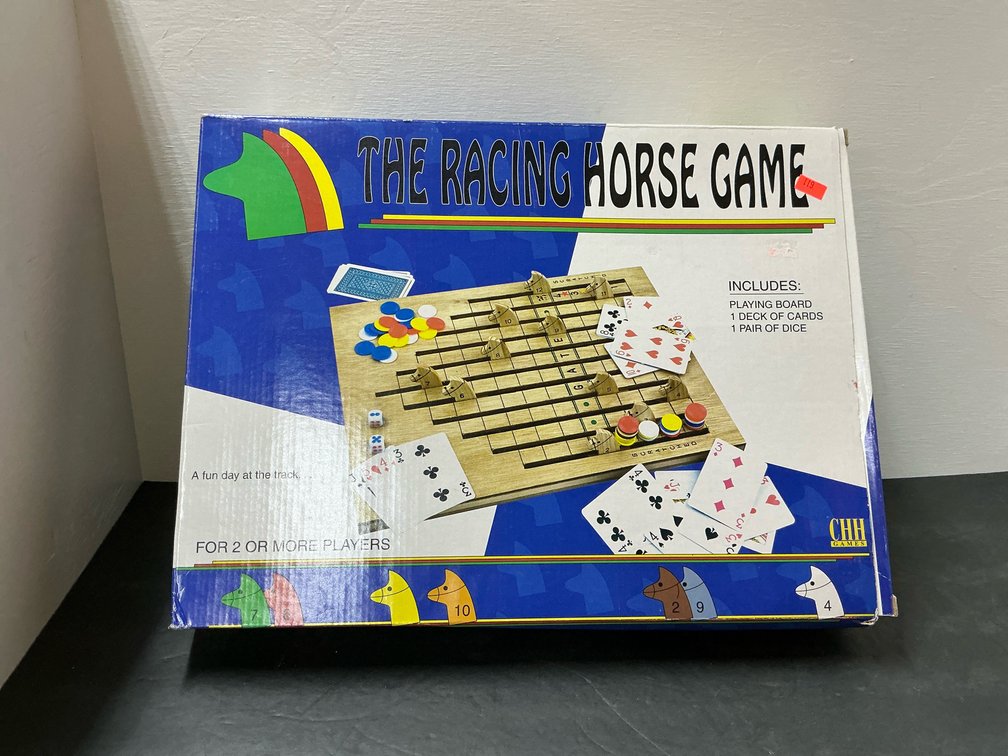 CHH Games The Racing Horse Game with wooden board