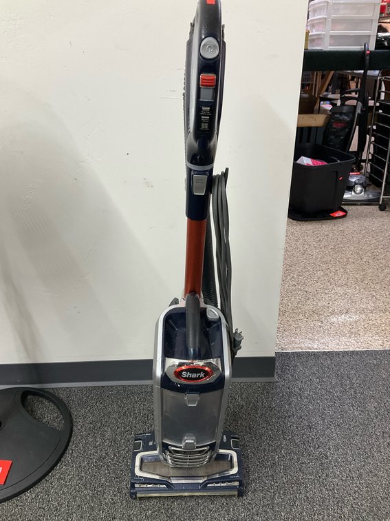 Shark DuoClean Lift-Away upright vacuum cleaner