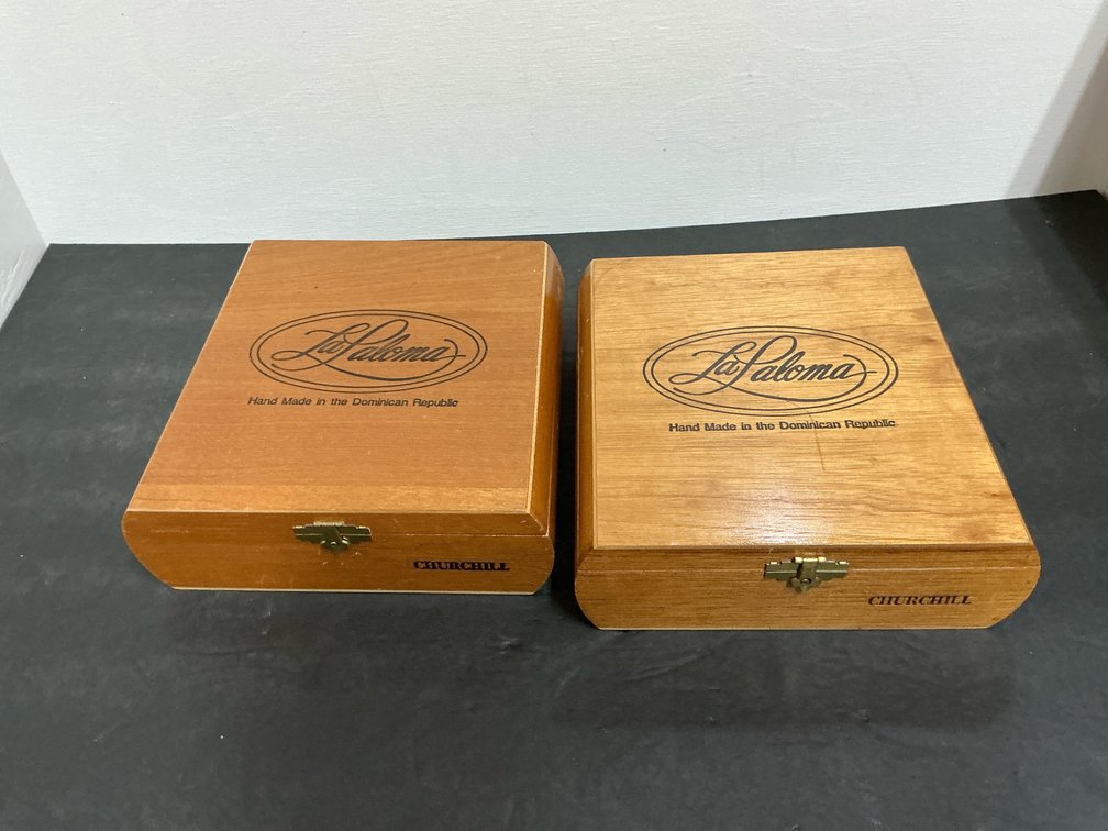 Pair of La Paloma Churchill wooden cigar boxes