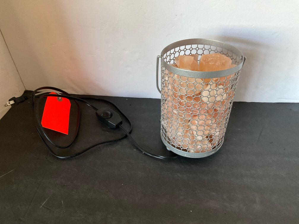Metal mesh basket salt lamp with pink rock salt - Living Room
