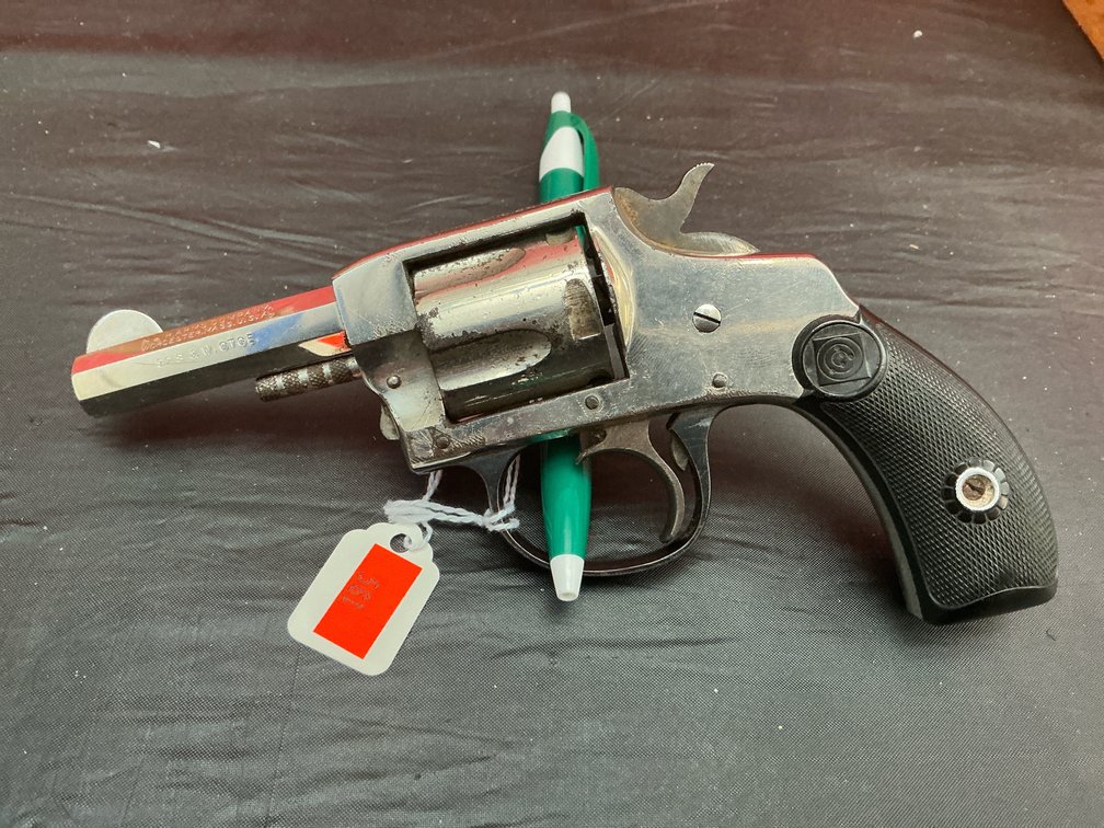 Harrington & Richardson model 1905 .32 revolver S/N 33448