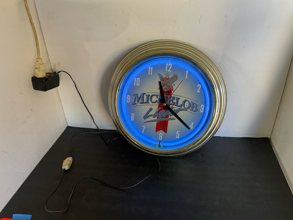 Michelob Light illuminated neon wall clock - Garage