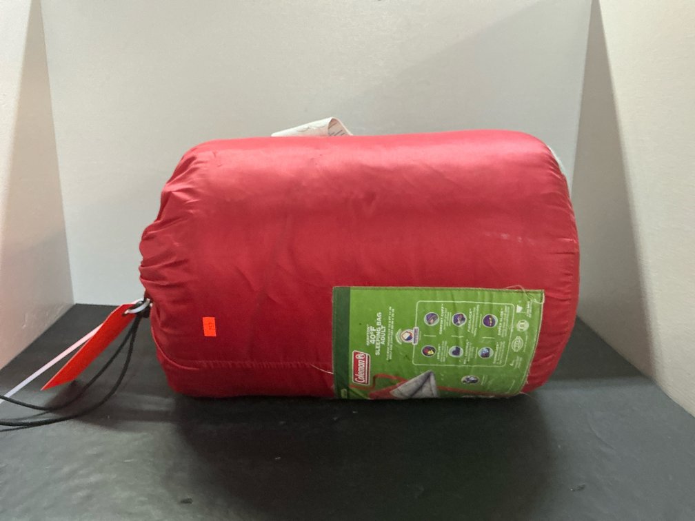 Coleman Hampton 40°F sleeping bag with sack, 33 x 75 in