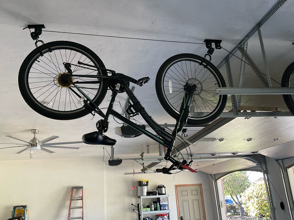 Schwinn Sidewinder 7-speed mountain bike - Garage