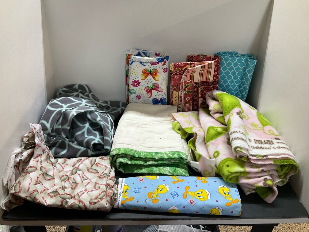 Assorted craft fabrics, fleece & quilted textile